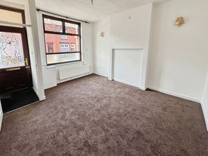 Lounge- click for photo gallery
